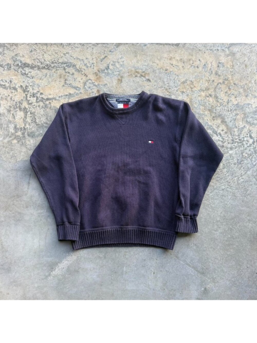 Vintage heavyweight navy Tommy Hilfiger crewneck sweater